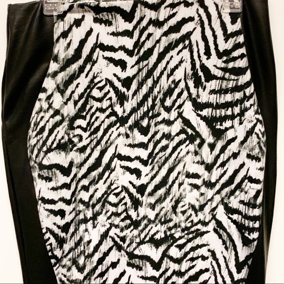 Kardashian Kollection Zebra Pencil Skirt XS - Picture 4 of 8